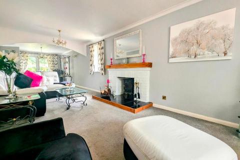 3 bedroom detached bungalow for sale, Wellington Avenue, Whitehill, Bordon, GU35