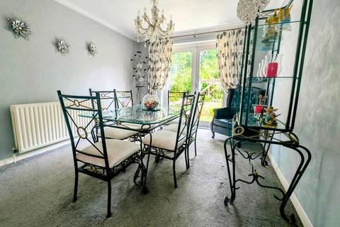 3 bedroom detached bungalow for sale, Wellington Avenue, Whitehill, Bordon, GU35