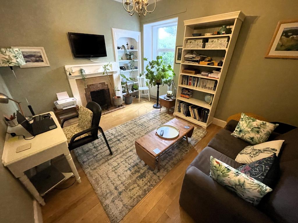 Bedroom 4.JPG