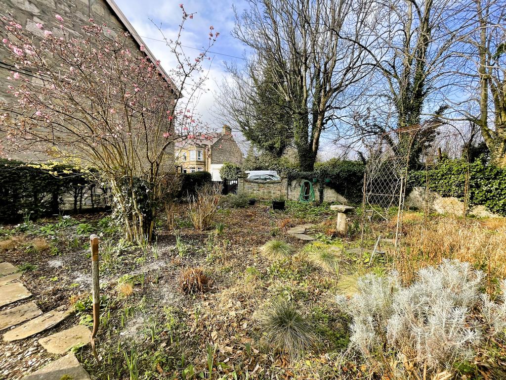 Garden b.JPG