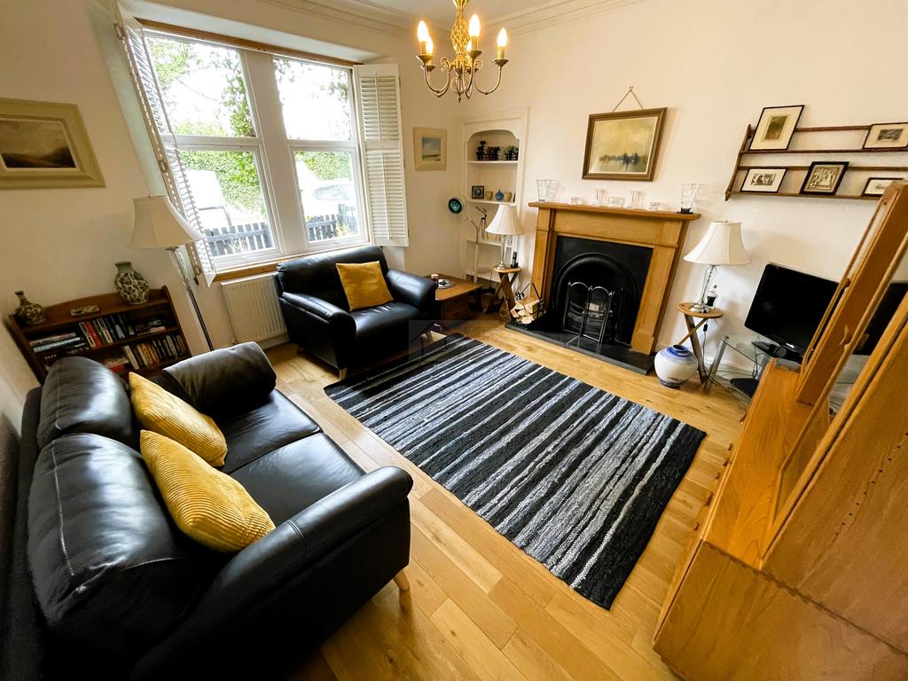 Lounge a.JPG