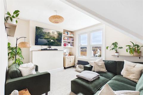 3 bedroom apartment for sale, Conyers Road, London, SW16