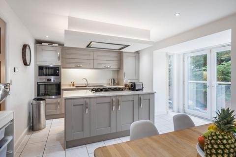 4 bedroom semi-detached house for sale, Cherry Close, Poole BH14