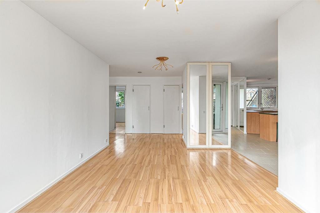 Reception/Kitchen