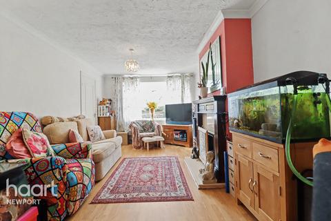 3 bedroom semi-detached house for sale, Robertson Way, Newport