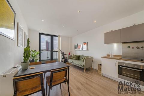 1 bedroom flat for sale, Osier House, Canada Water, SE16