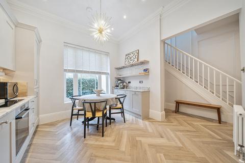 2 bedroom terraced house to rent, Nevill Terrace, Tunbridge Wells TN2