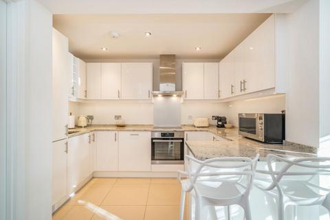 1 bedroom flat for sale, South Edwardes Square, London W8
