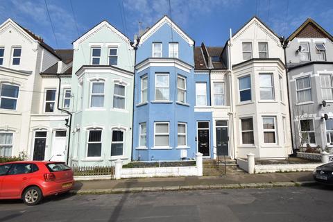 2 bedroom flat to rent, St. Peters Road, St. Leonards-On-Sea TN37