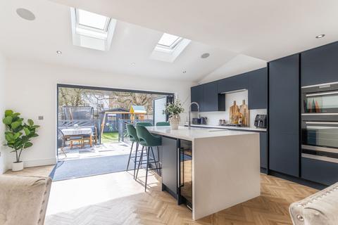 4 bedroom semi-detached house for sale, Ringwood Avenue, Newport, NP19