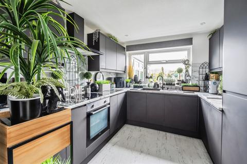 2 bedroom detached bungalow for sale, Bridgemere Road, Eastbourne