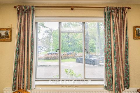 undefined, New Wanstead, London E11