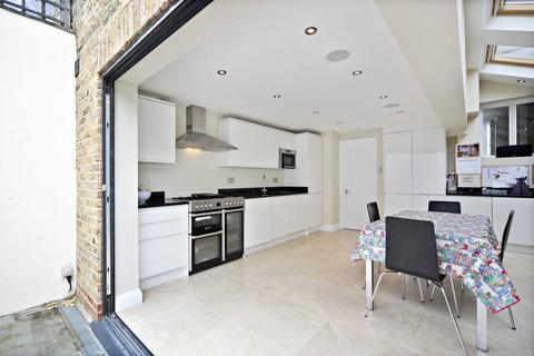 4 bedroom terraced house to rent, Mendora Road, Parsons Green, London, SW6