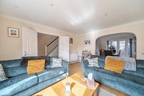 undefined, Aragon Walk, Surrey KT14
