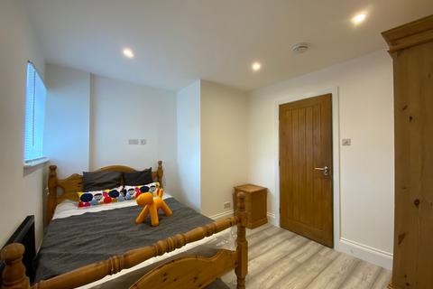 undefined, Station Hill, Maidenhead, SL6