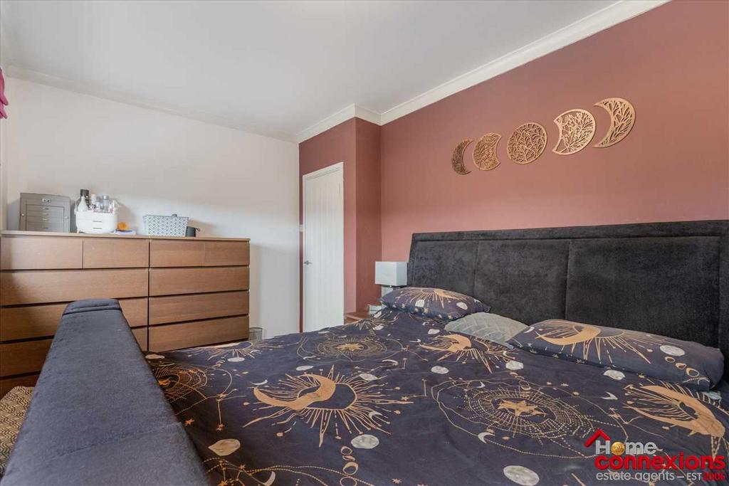 Bedroom One (2)