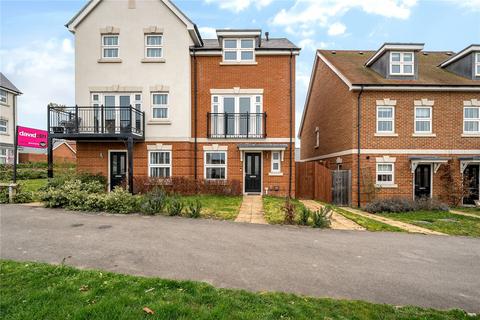Oak Avenue, Berkshire RG40