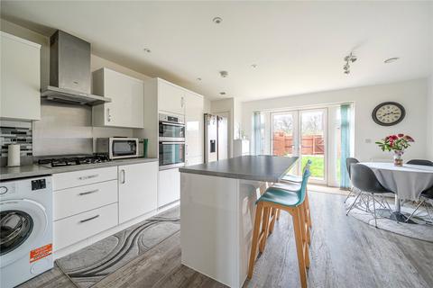 undefined, Oak Avenue, Berkshire RG40