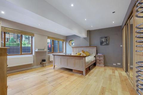 5 bedroom detached house for sale, Oakleigh Close, Walderslade, ME5