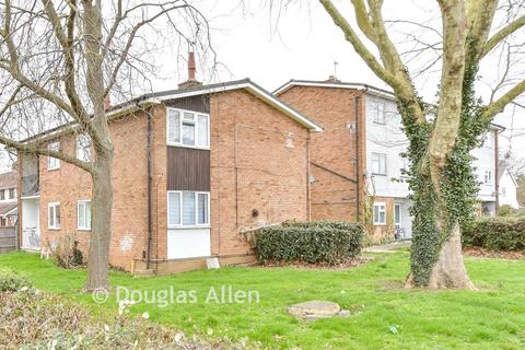 undefined, The Upway, Basildon, Essex