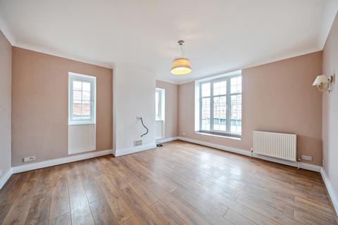 4 bedroom flat for sale, Haverstock Hill, Belsize Park, London, NW3