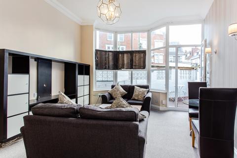1 bedroom flat to rent, Church Walk, London, NW2