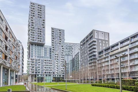 undefined, Lincoln Plaza, Canary Wharf, London, E14