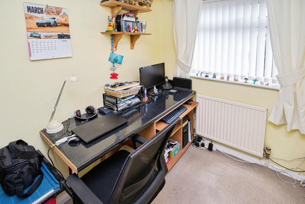 Study / Bedroom