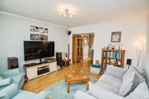 undefined, Fferm Llidiart Werdd, Coedpoeth, Wrexham, LL11