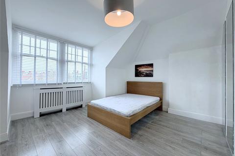 undefined, Queens Avenue, London, N10