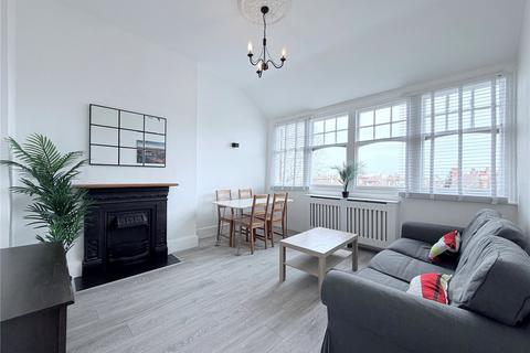 Queens Avenue, London, N10