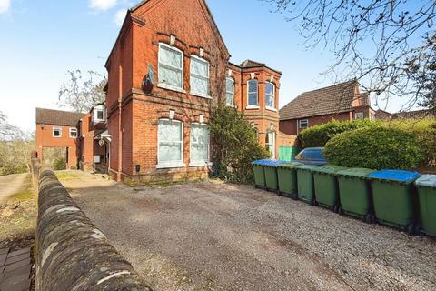 2 bedroom flat for sale, Highfield Lane, Southampton SO17