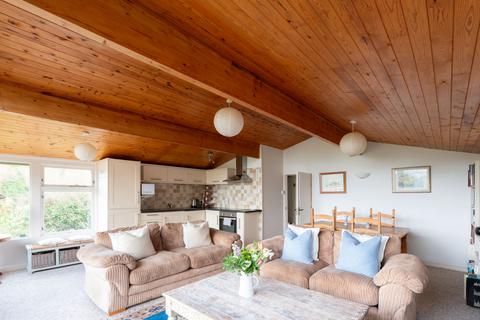 2 bedroom detached house for sale, Rock, PL27