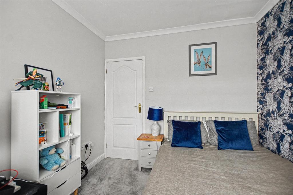 Bedroom 2 2.jpeg
