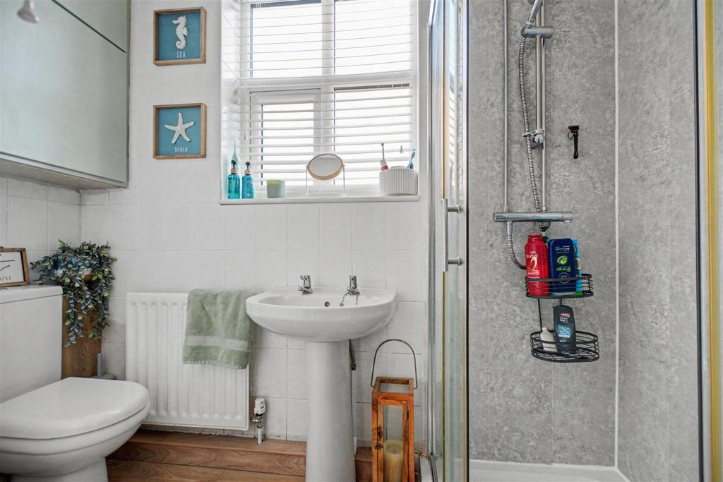 Shower Room.jpeg