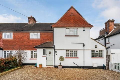 undefined, Avenue Road, Belmont South Sutton SM2