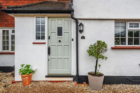undefined, Avenue Road, Belmont South Sutton SM2