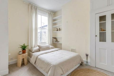 undefined, Ballater Road, Brixton