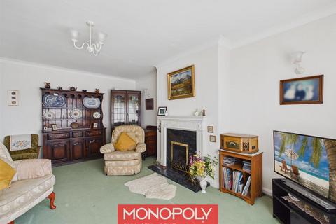 3 bedroom detached house for sale, Henllan Road, St. Asaph LL17
