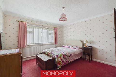 3 bedroom detached house for sale, Henllan Road, St. Asaph LL17