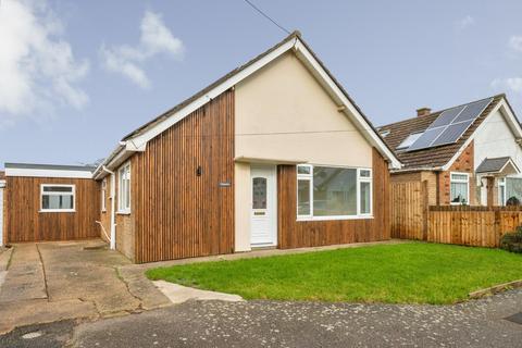 3 bedroom detached bungalow for sale, Broadwood Close, Norwich NR11