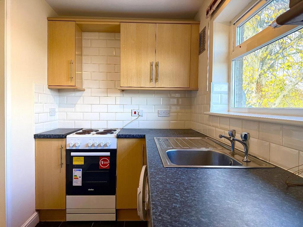 Kitchen 1.jpeg