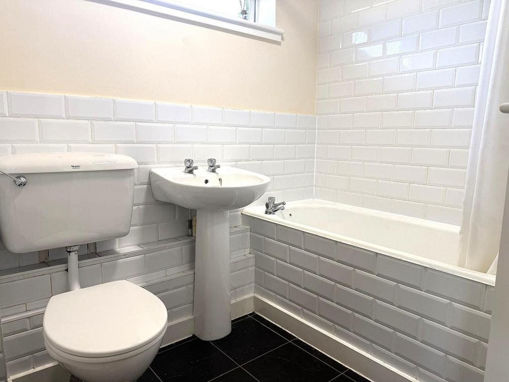Bathroom.jpeg