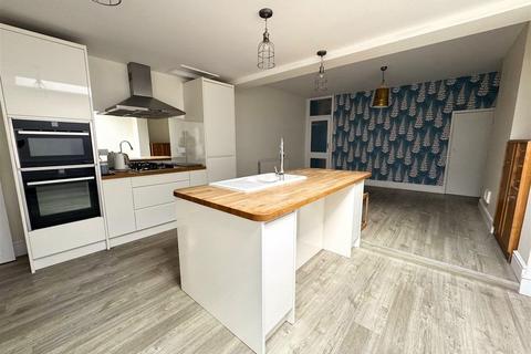 undefined, Winifred Street, Swindon SN3