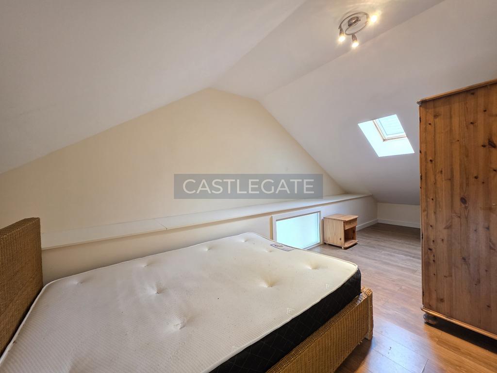 Flat 5, Fitzwilliam House, 84 Fitzwilliam Street,