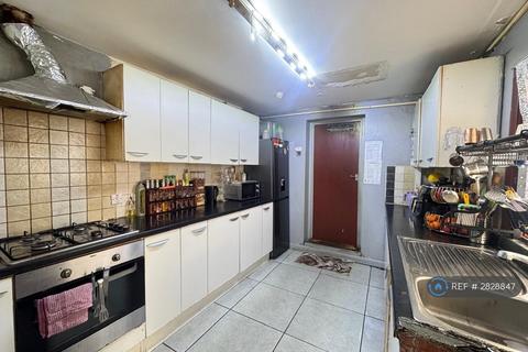 undefined, Ruskin Avenue, Manor Park, E12