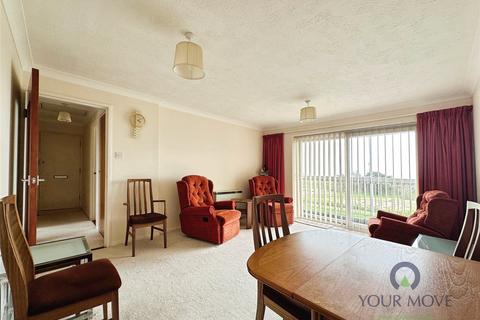2 bedroom penthouse for sale, Blakes Way, East Sussex BN23