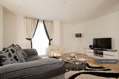 2 bedroom flat to rent, Creative House, London, SW8