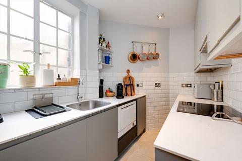 2 bedroom flat for sale, Kings Road, London SW3