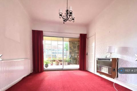 3 bedroom semi-detached house to rent, Victoria Avenue, Sunderland, SR2